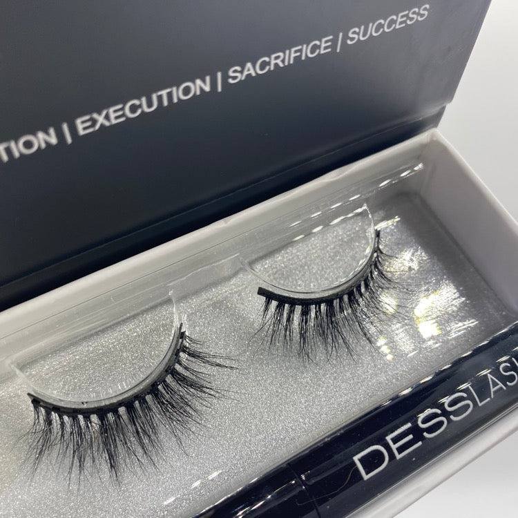 MIKA Lash