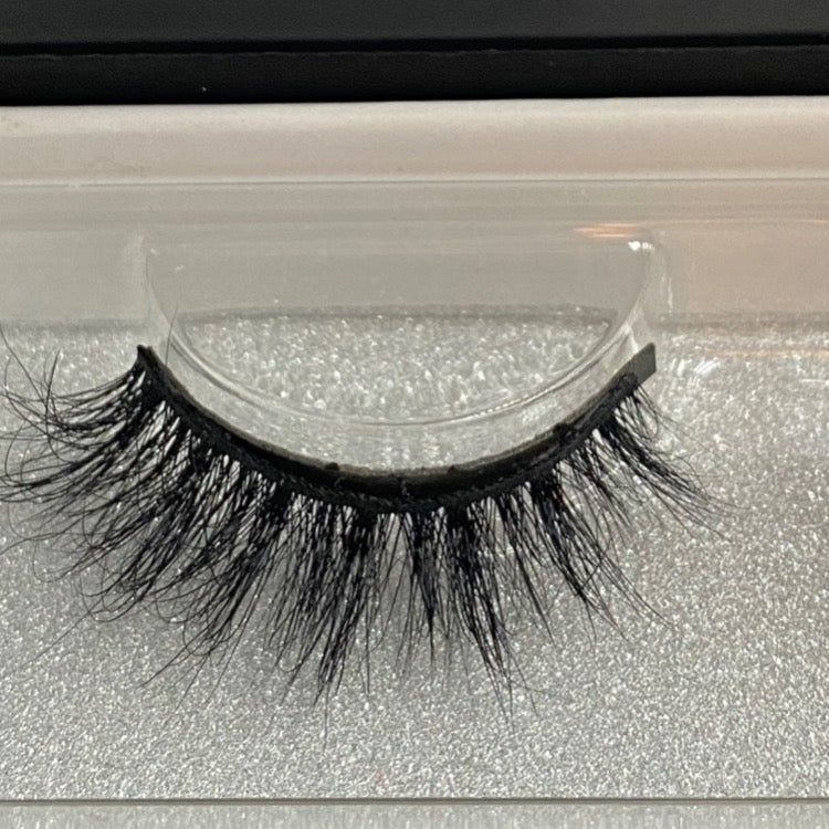 MIKA Lash