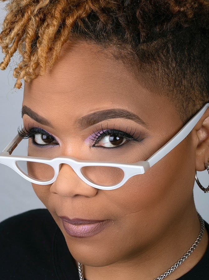 The OFFICIAL DESSLASH Lash
