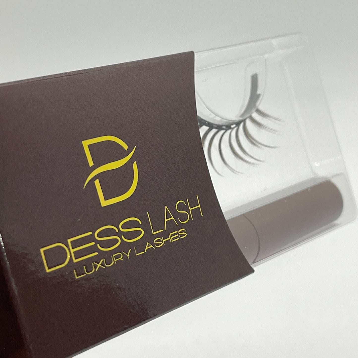 The OFFICIAL DESSLASH Lash