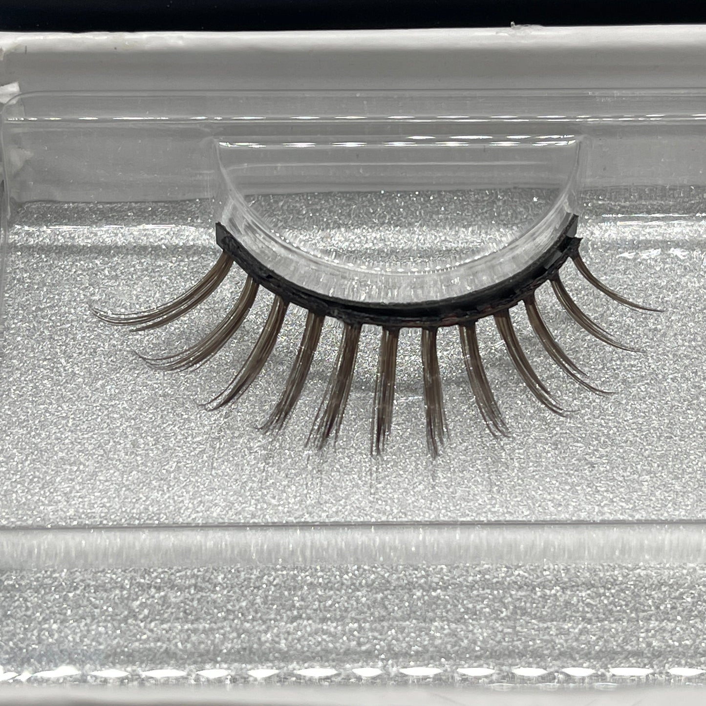 The OFFICIAL DESSLASH Lash