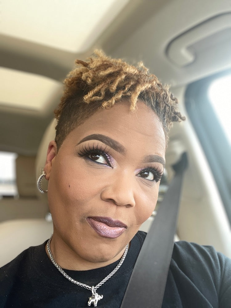 The OFFICIAL DESSLASH Lash