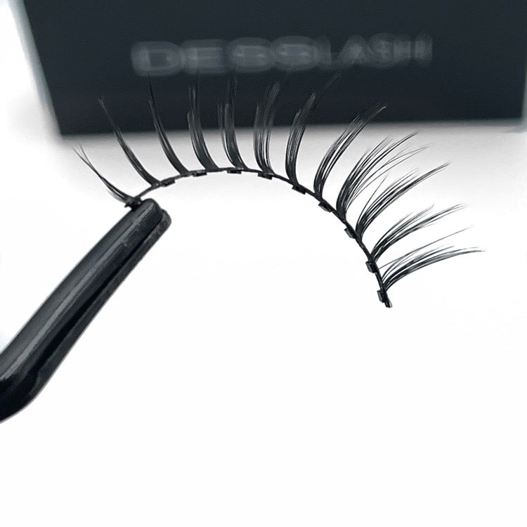 The OFFICIAL DESSLASH Lash